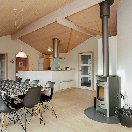 8 Person Holiday Home In Jerup 외부 사진
